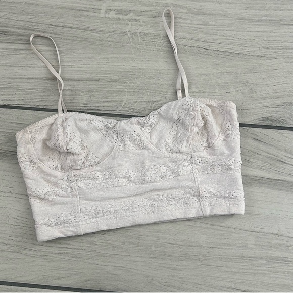 Frenchi White Lace Crop Top - Picture 1 of 3